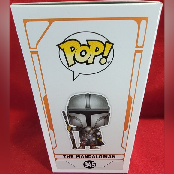 The Mandalorian amazon exclusive funko # 345 (nib) Brand new chrome Mandalorian - Picture 6 of 7